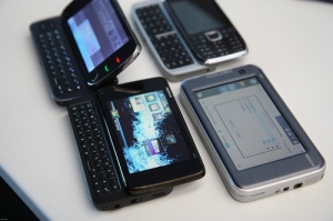 N900 ao lado de outros aparelhos
